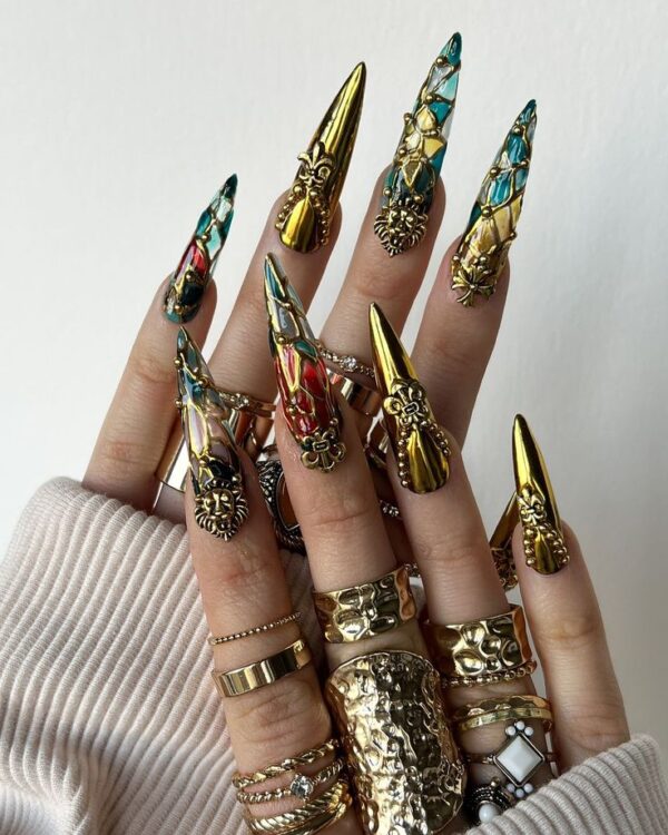Crownfire Legacy - Ornate Gold Claws for Modern Royalty